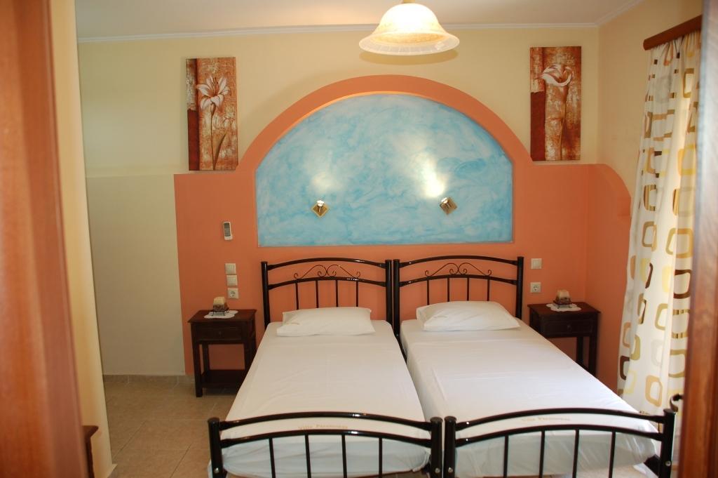 Paramonas Paramonas  Kamer foto